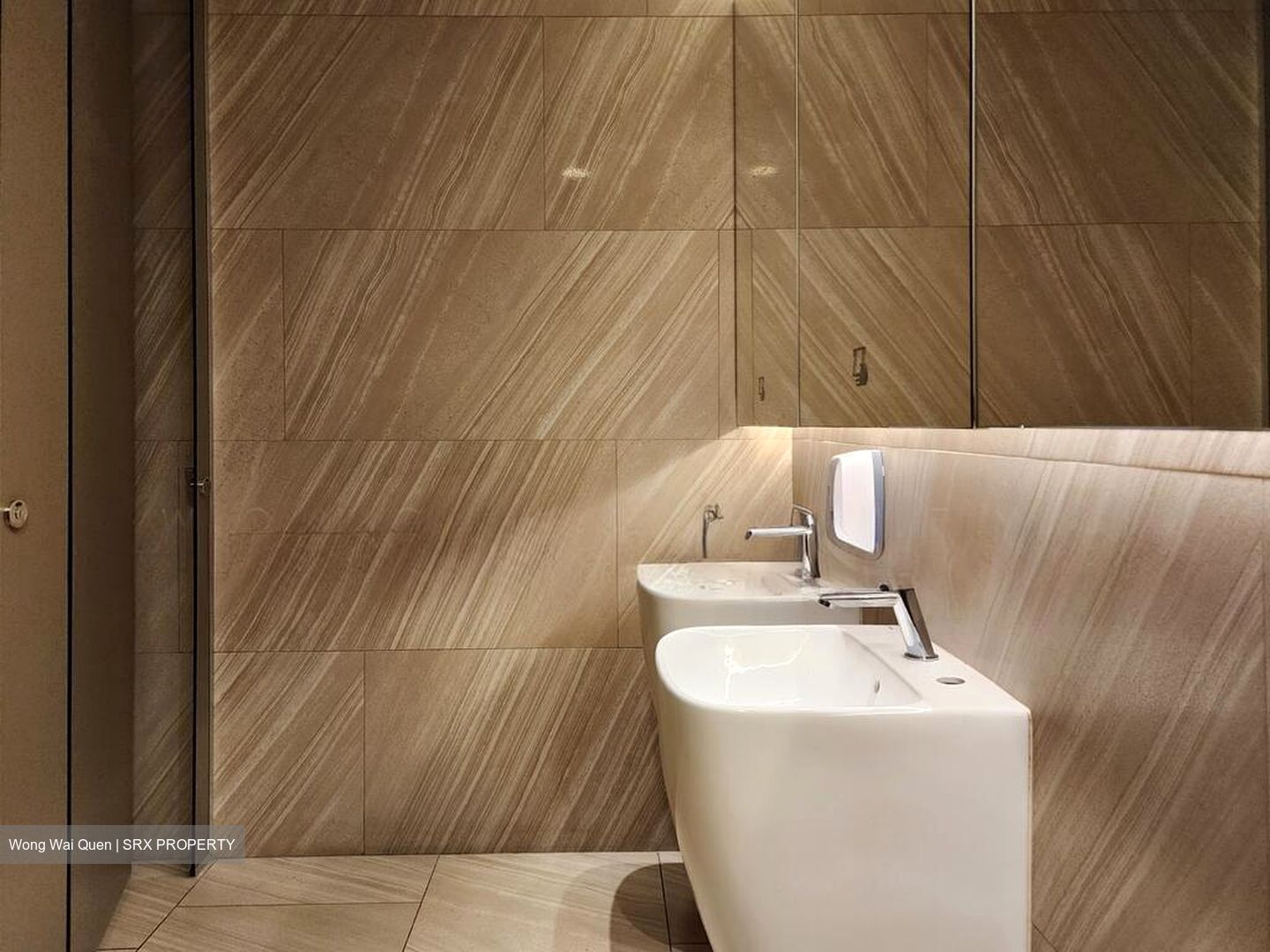 Prudential Tower (D1), Office #496103581